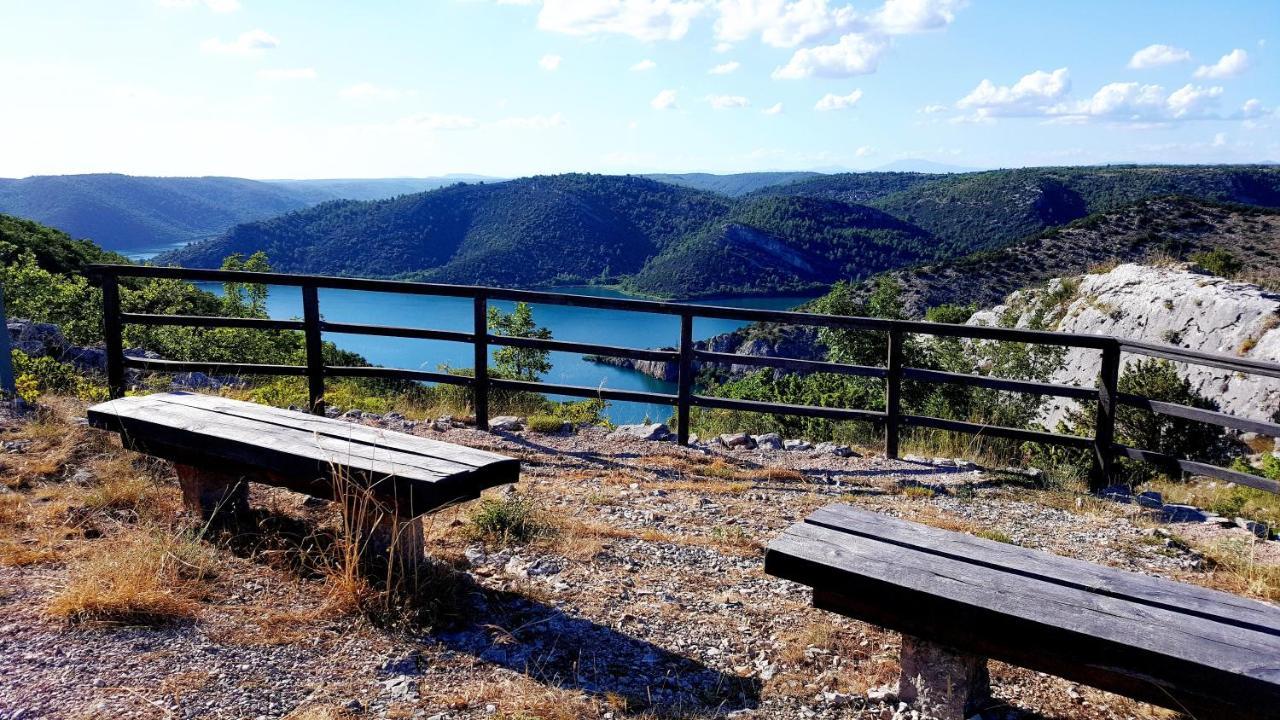 Konjevrate Village House Fafarinka - Close To Krka National Park מראה חיצוני תמונה