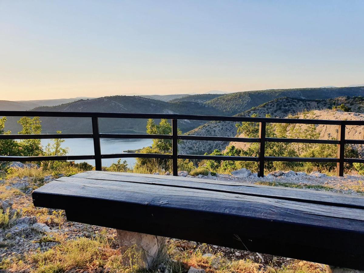 Konjevrate Village House Fafarinka - Close To Krka National Park מראה חיצוני תמונה
