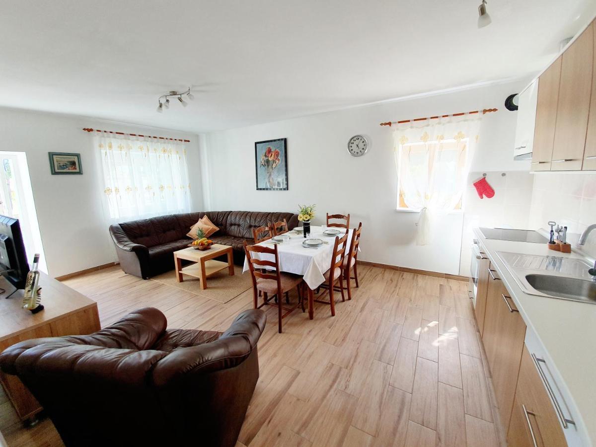 Konjevrate Village House Fafarinka - Close To Krka National Park מראה חיצוני תמונה